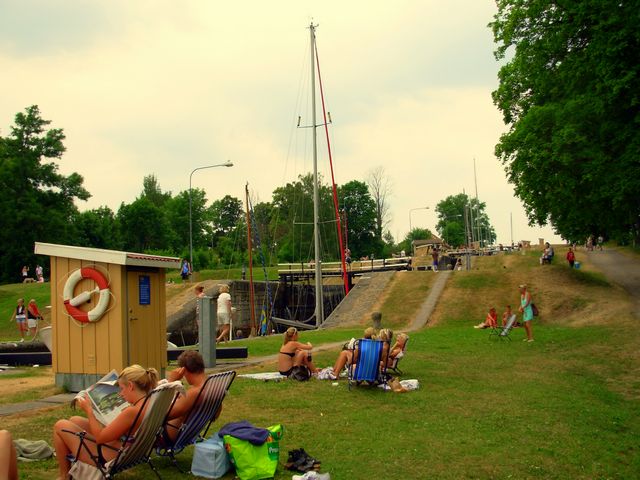 pliki/Strona/Strony/Podroze/Daleko_od_domu/Jak_po_pewnych_schodach_trafilismy_do_USA/fot.05.jpg pliki/Strona/Strony/Podroze/Daleko_od_domu/Jak_po_pewnych_schodach_trafilismy_do_USA/fot.05.jpg